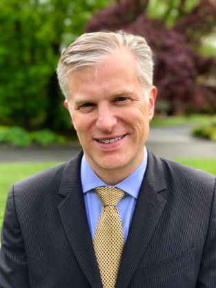 Seth Pilevsky (headshot).JPG