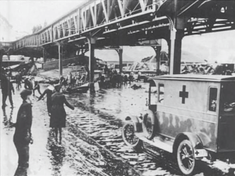 1919_MolassesFlood_Boston